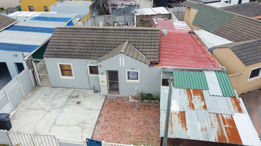 2 Bedroom Property for Sale in Hillcrest Heights Western Cape